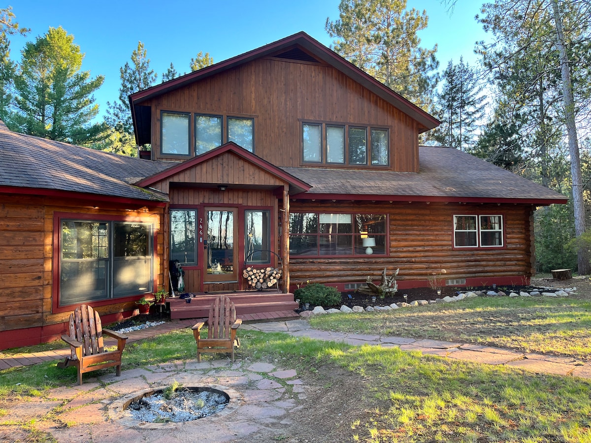 莱克伍德小屋（ Lakewood Lodge ） -老式房源，可欣赏优越的湖景！