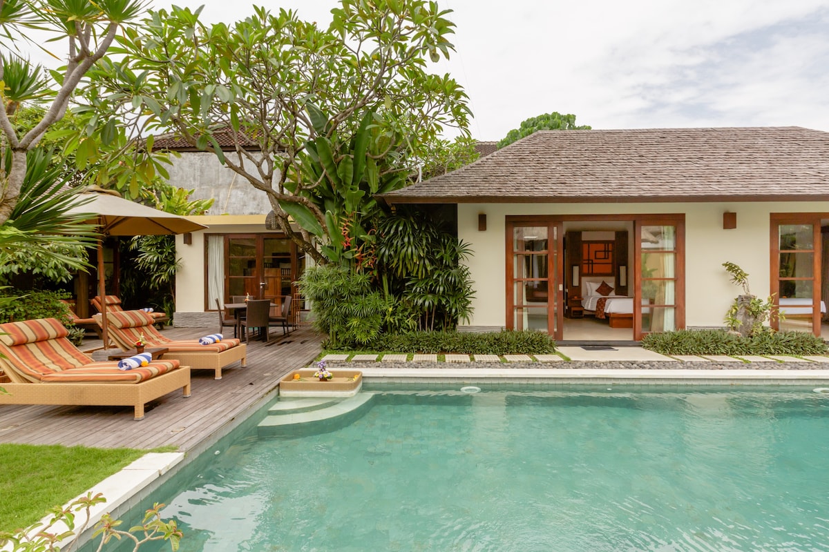 壮观的巴厘岛别墅-私人泳池、厨师和海滩入口