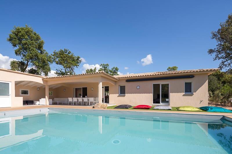 Villa Poggio Rosso : Pool-House & Piscine chauffée