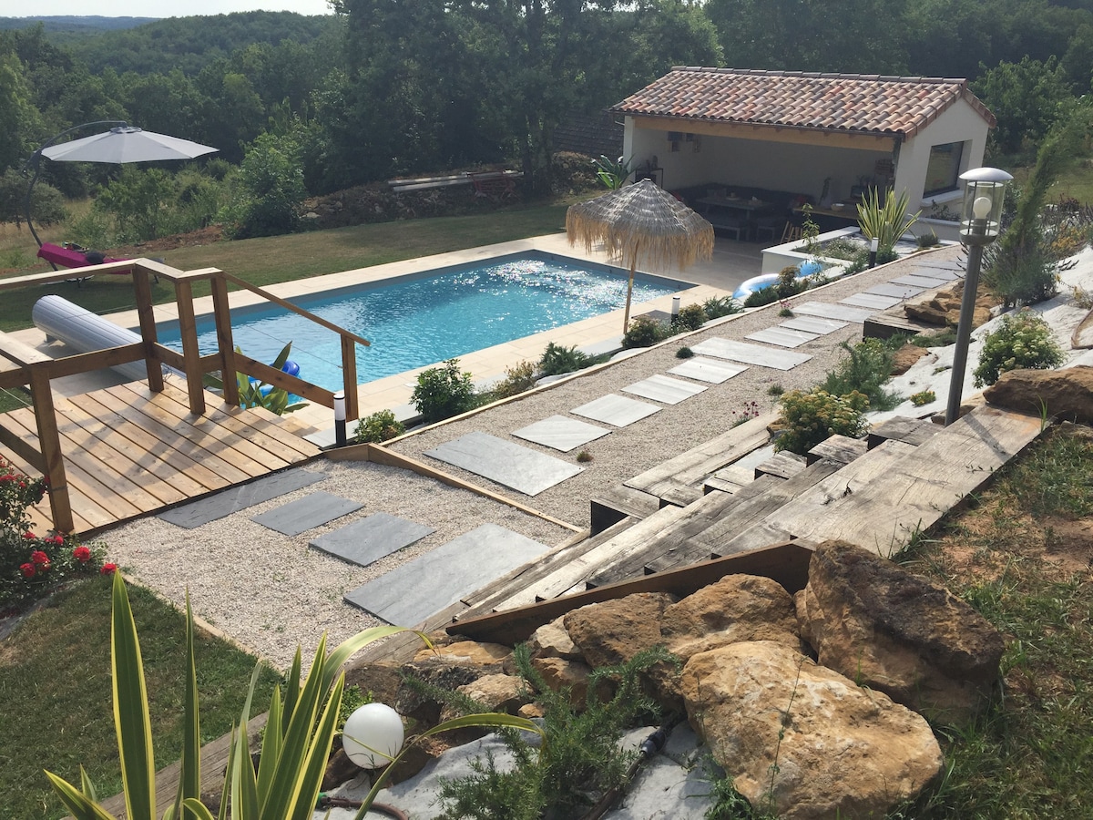 Un Petit coin de paradis au Périgord piscine privé