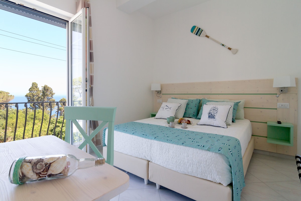 Aquamarine Relaxing Capri Suites - JSuite Smeralda
