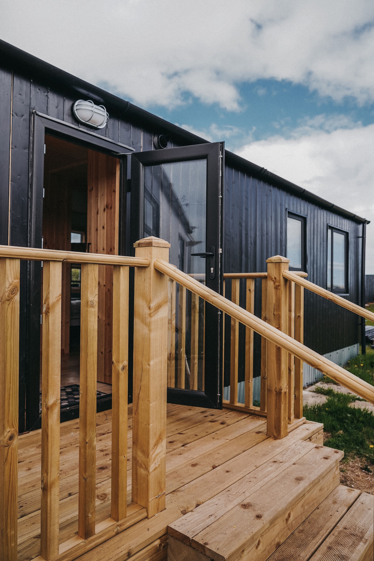 Broadskies Cabin, Causeway Coast