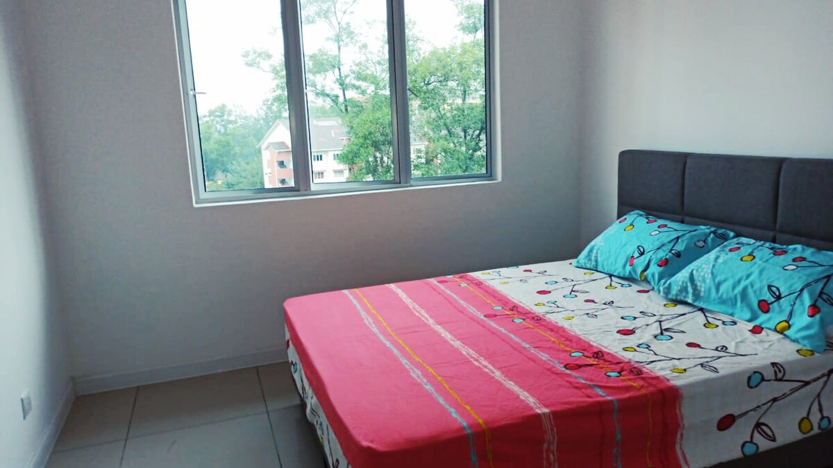 Rawang Master bedroom private BR+cook+park+laundry