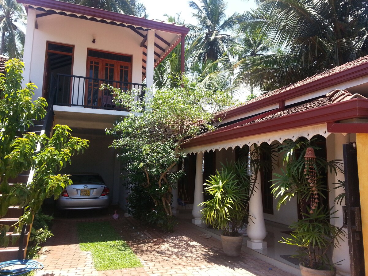尼甘布湾微风之家（ Negombo Bay Breeze House ）。空调房