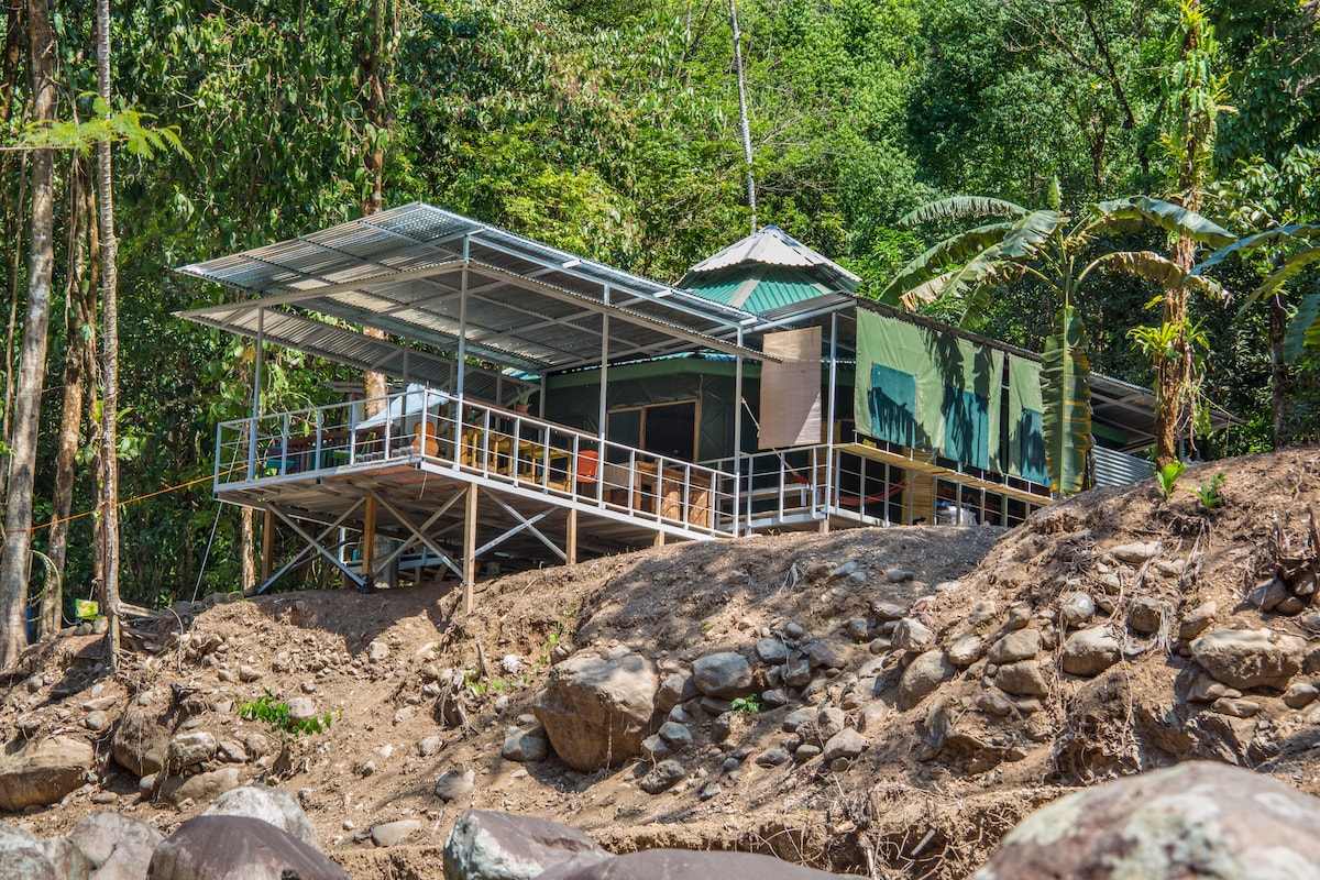 Riverfront Yurt w/Pool, Waterfalls and Hiking