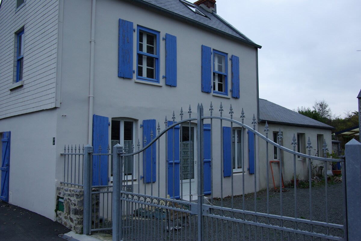 Holiday house "La Hune"  both sea  and countryside