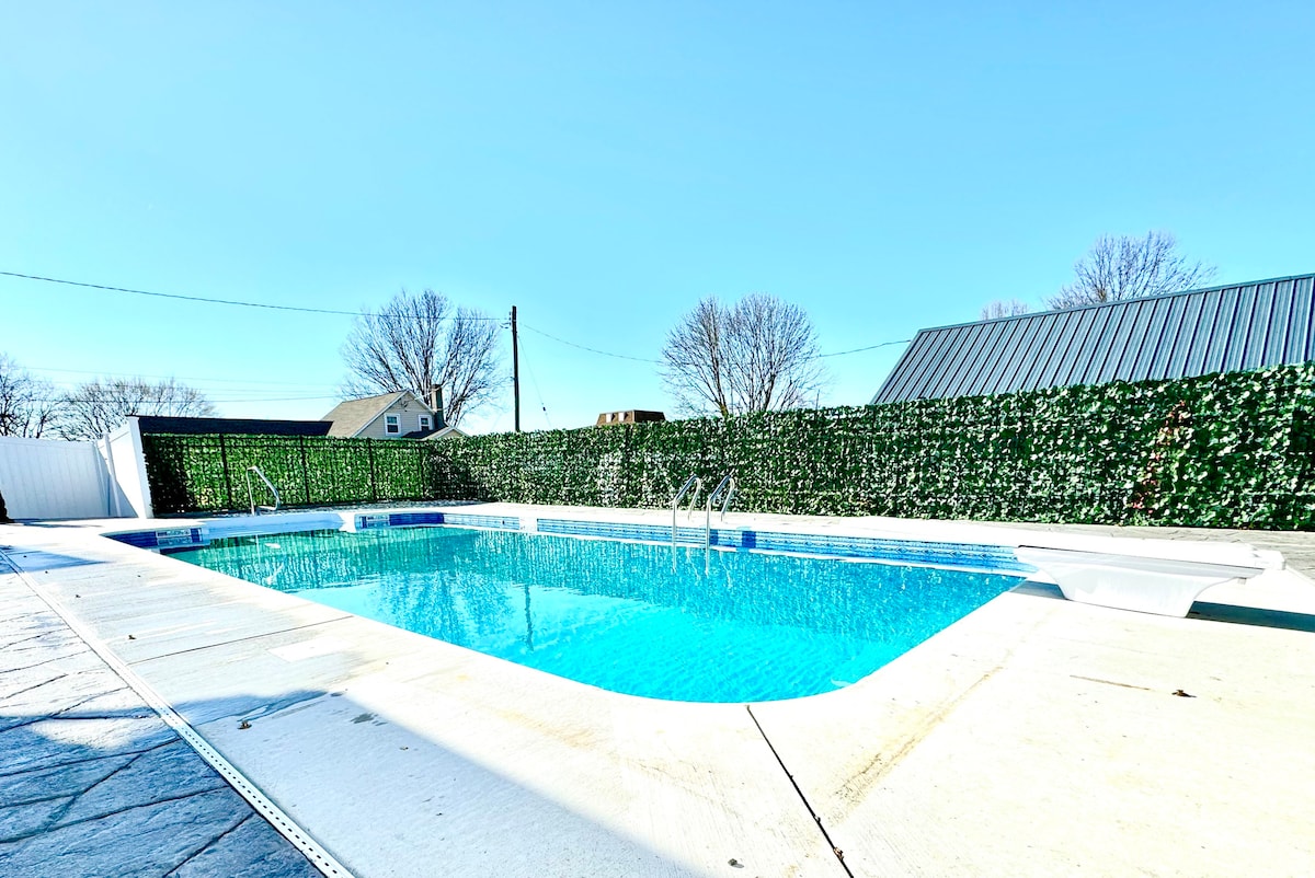 Coca House with stunning salts water pool