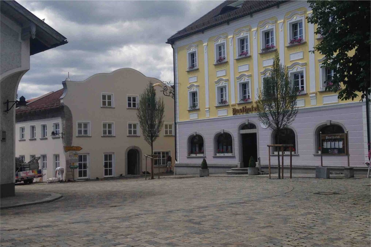 Residential building on the market square (299 m2)