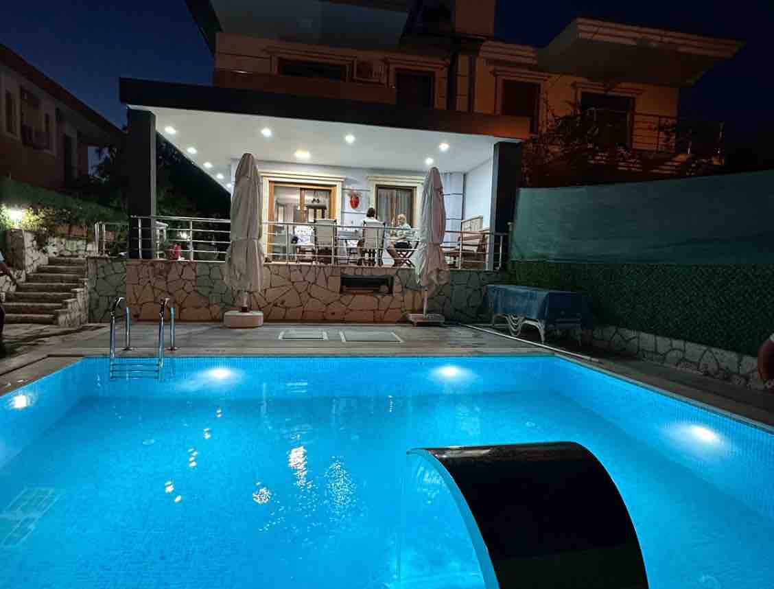 Villa Firdevs Dalyan Cesme denize 500m Dublex