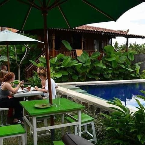 Ubud PAdi View Hostel 1人早餐和泳池