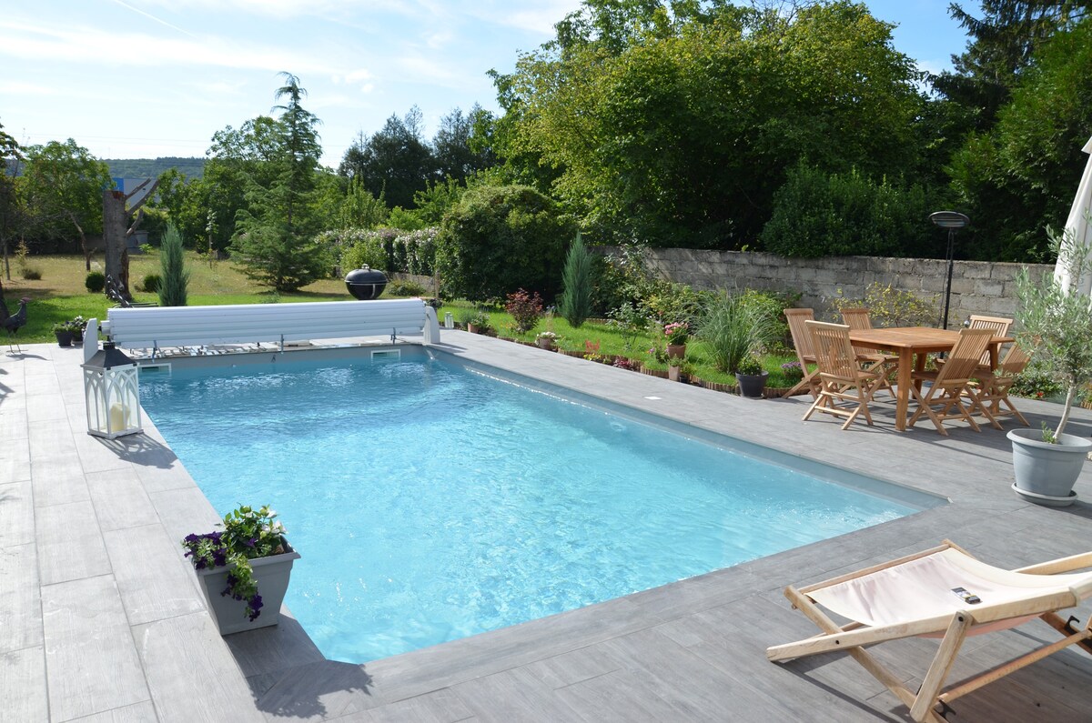 Bourgogne. Villa avec piscine chauffée
