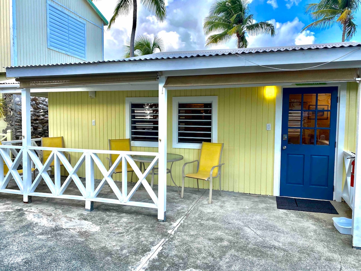 Beach Front Family Cottage  **WITH PRIVATE PATIO**