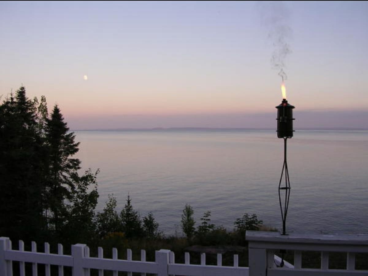 *欣赏苏必利尔湖（ Lake Superior ）令人叹为观止的美景！桑拿房！ ！