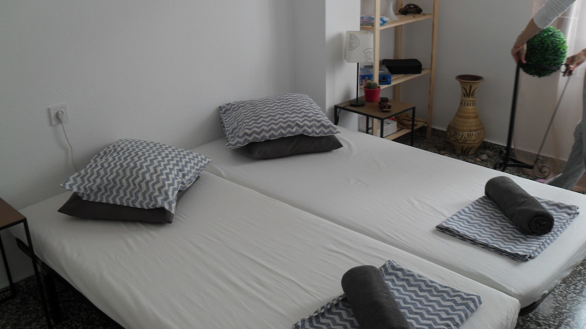 Nice Double Bed Room Wi-Fi Gandia Historic Center