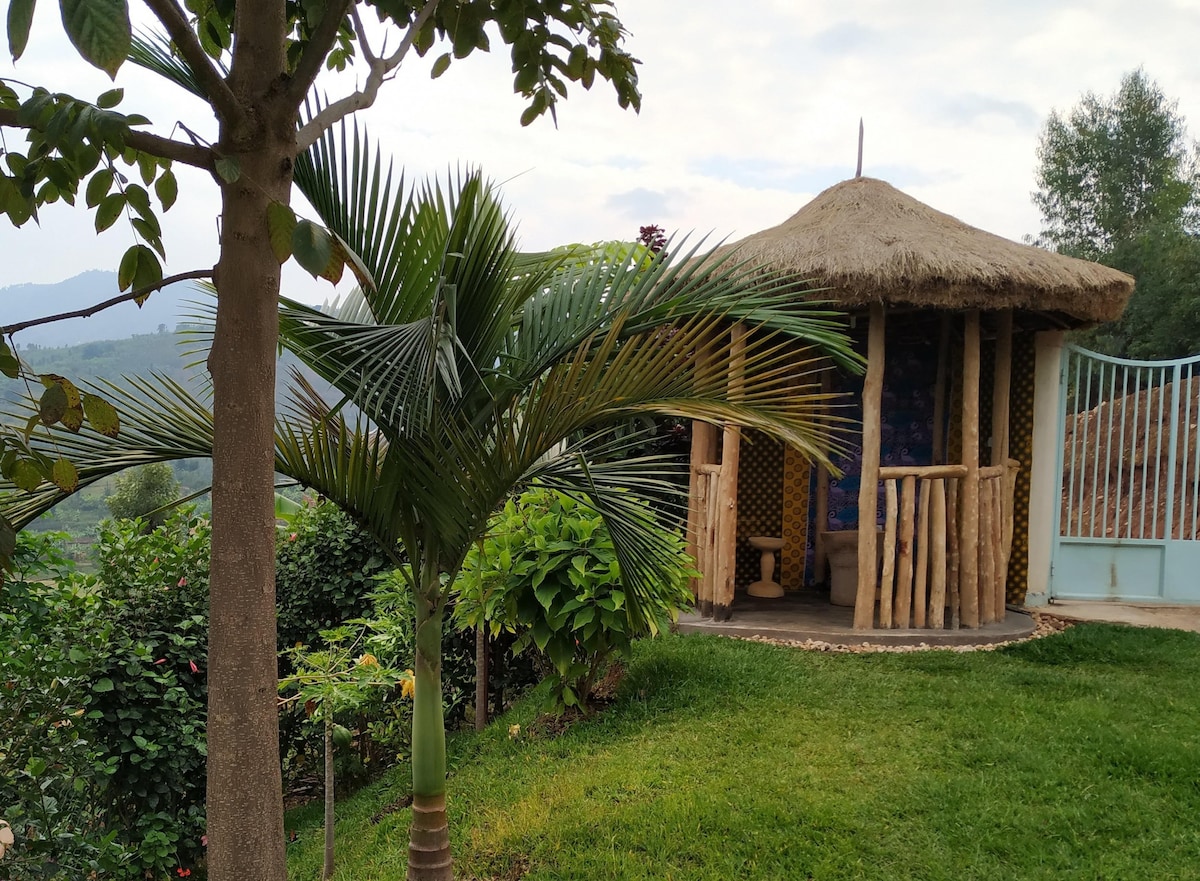 Guesthouse ： "vivre à la rwandaise"