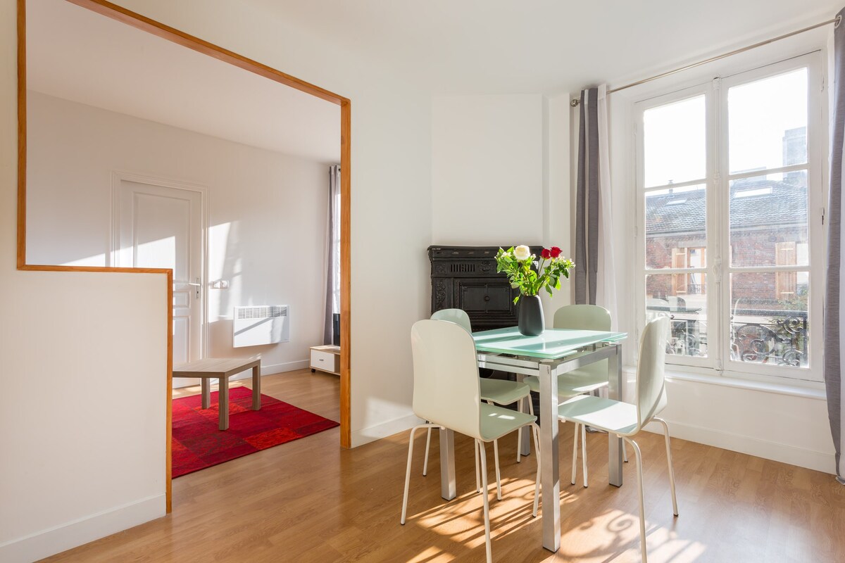 Bel appartement ensoleillé à 10 min de Paris