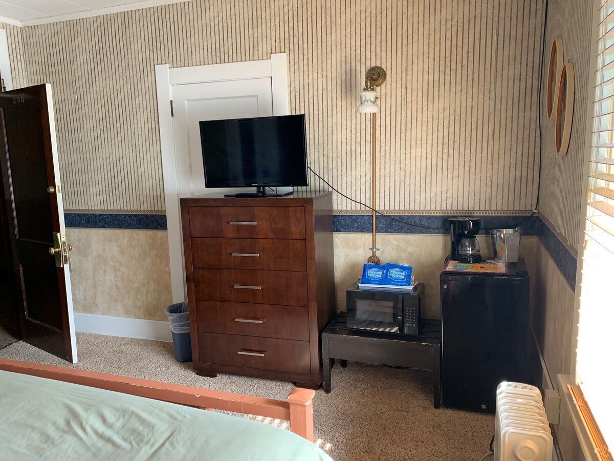 历史悠久的希金斯酒店风河客房- 208号房间