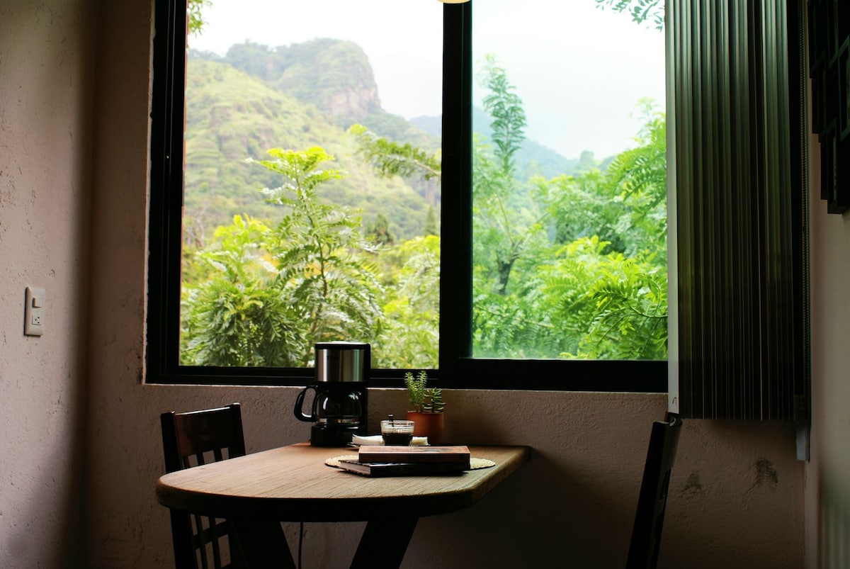 Cabaña/Terraza OLLIN Tepoztlán