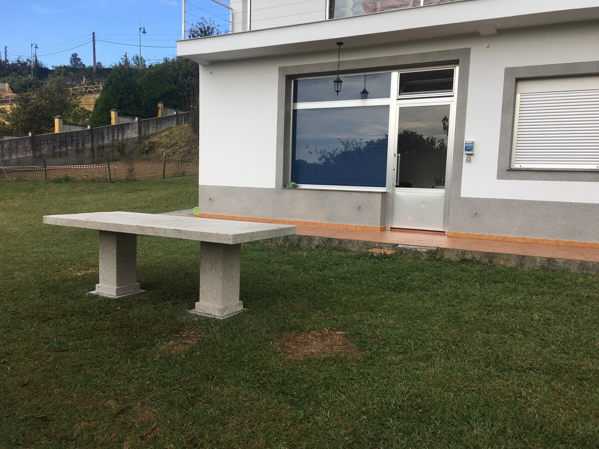 Casa con bajada a la Playa de Miño. Coruña