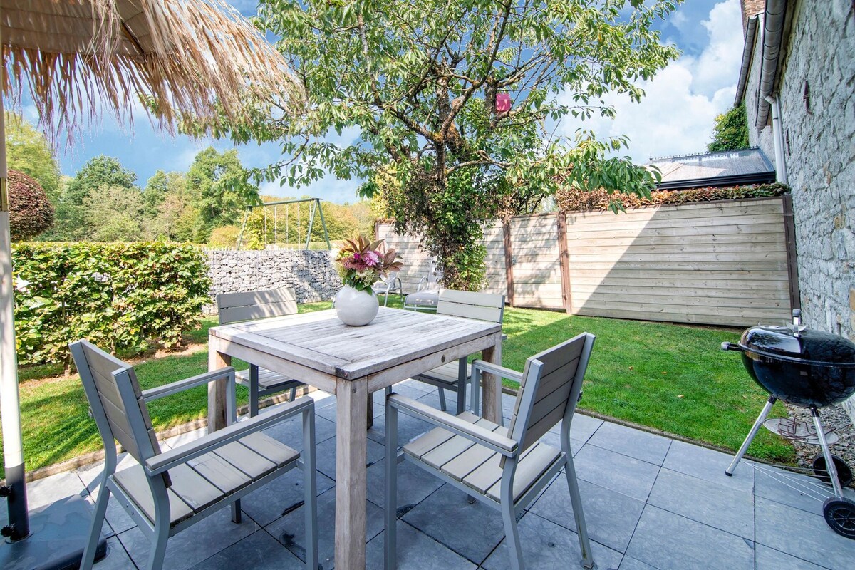 Traditional Cottage with private terrace