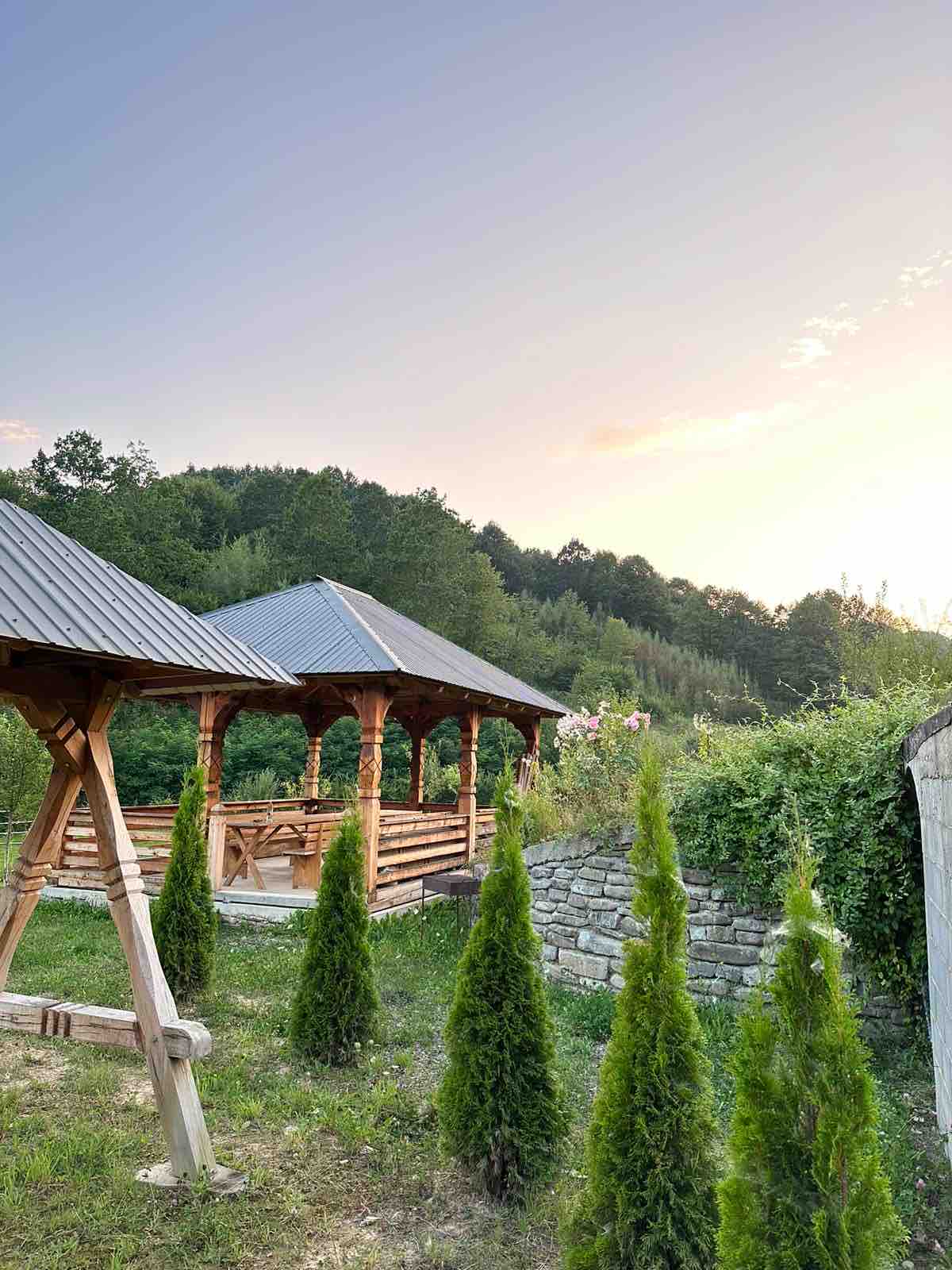 The Lake Cottage to the Mountain