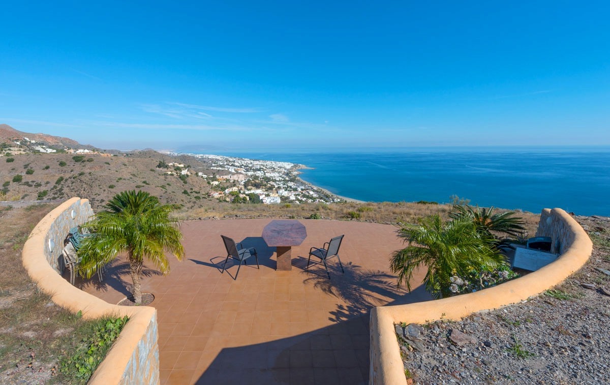 Villa Pace stunning views of sea and mountains