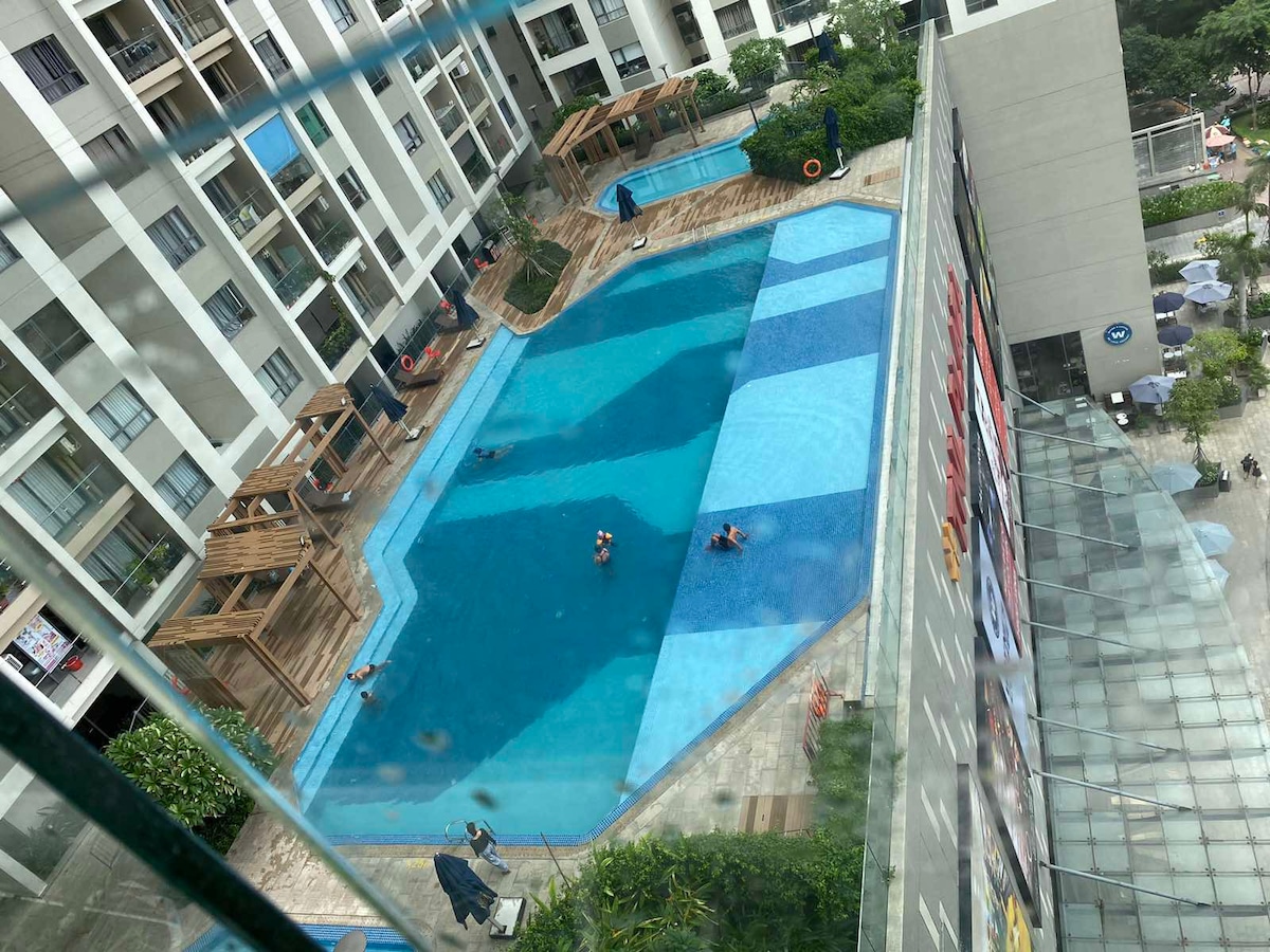 3BR,2WC,131m2,balcony,Free Pool/Gym near Ben Thanh