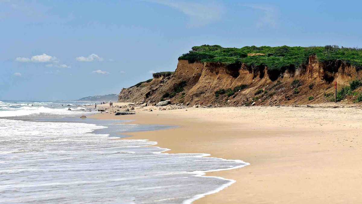 Ocean views, steps to top MTK ocean beaches!