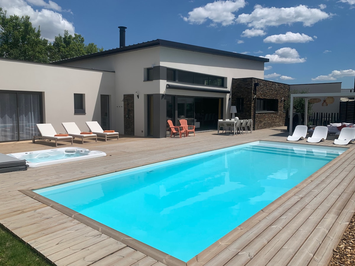 Maison avec SPA salle de sport et piscine chauffée