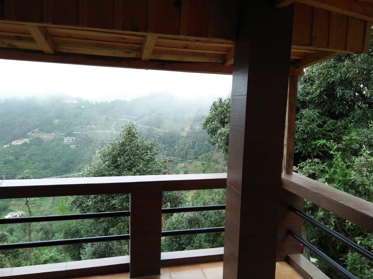 Mrigashirsha, Nakshatra Cottages, Mukteshwar (UK)