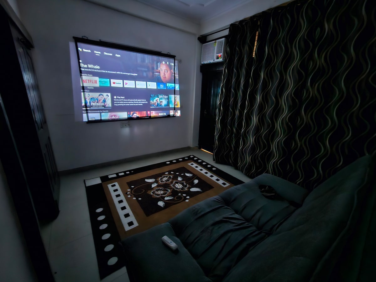 Affordable & Luxury 3BHK South Delhi (Projector)