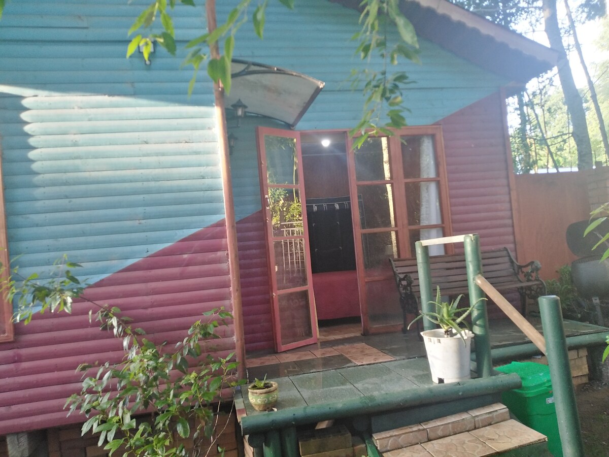 Pucura部门小木屋，距离湖泊50米