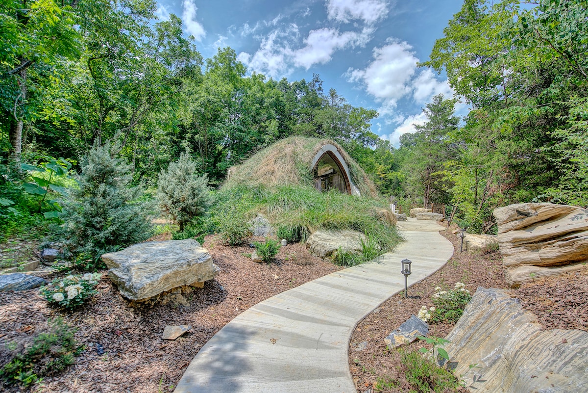 The Sassafras Dome Earth Home