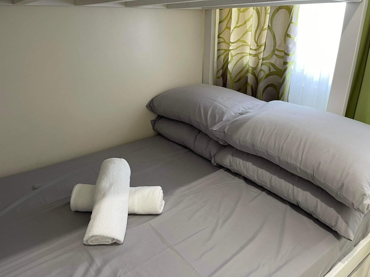 Green Res DLSU Taft 1间卧室，带阳台海湾/城市景观