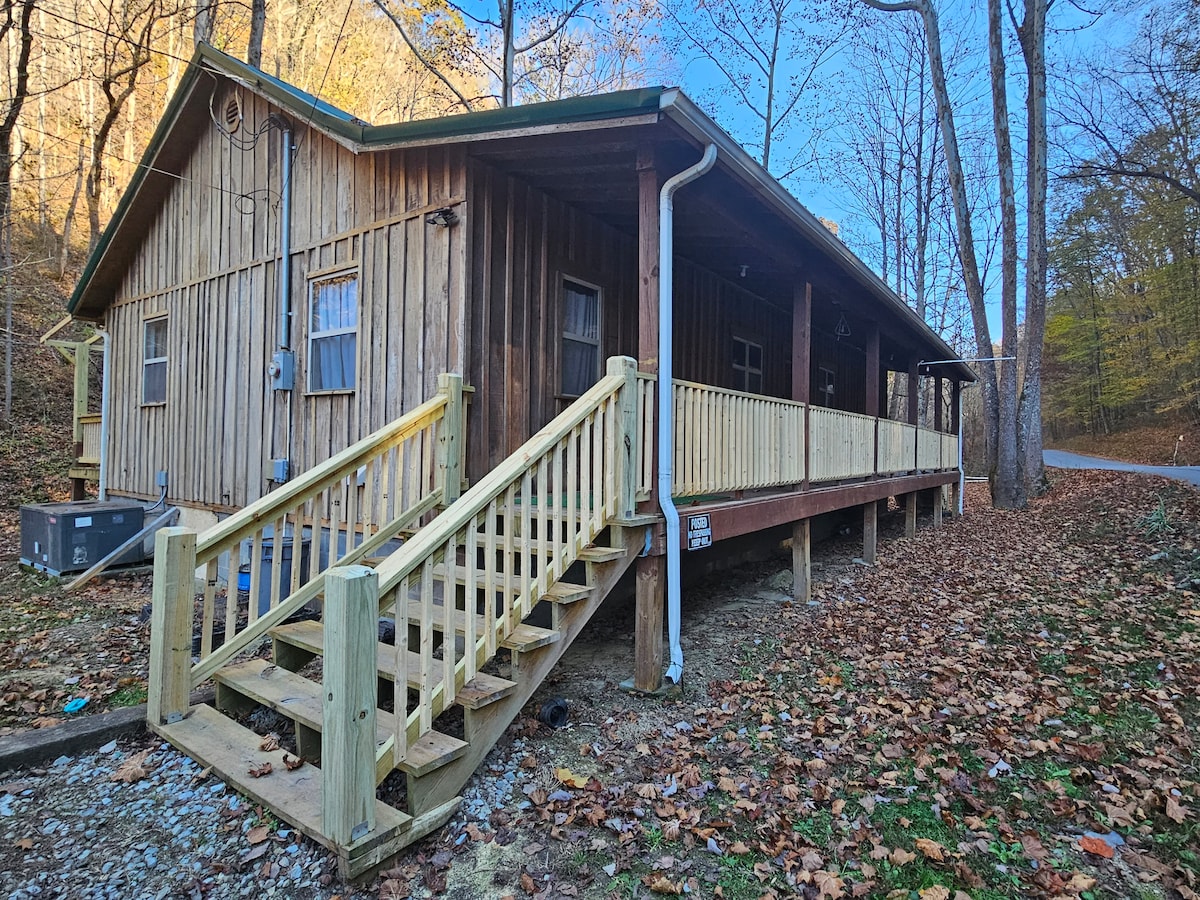 Creekside Cabin