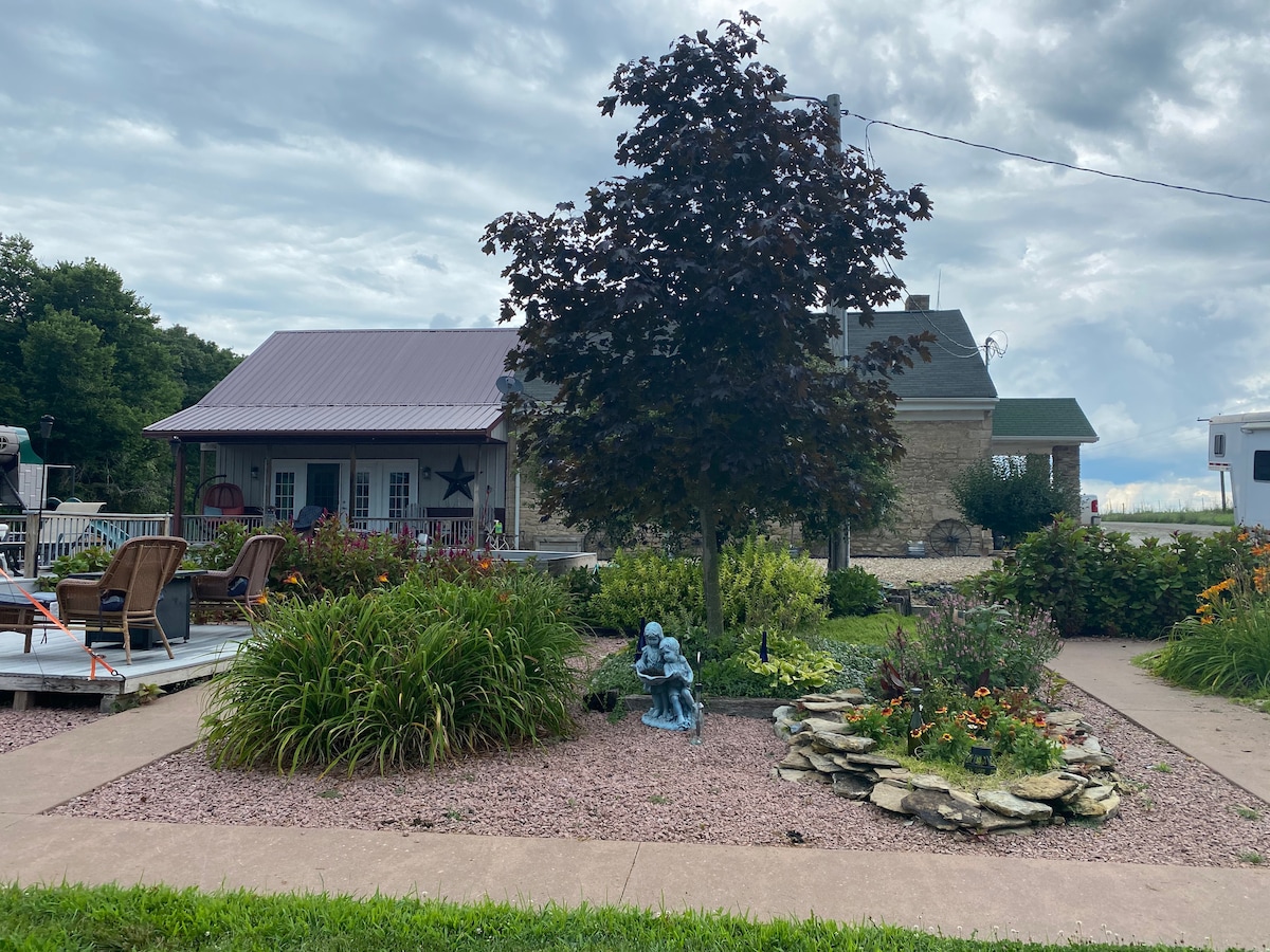 StoneHill Stables