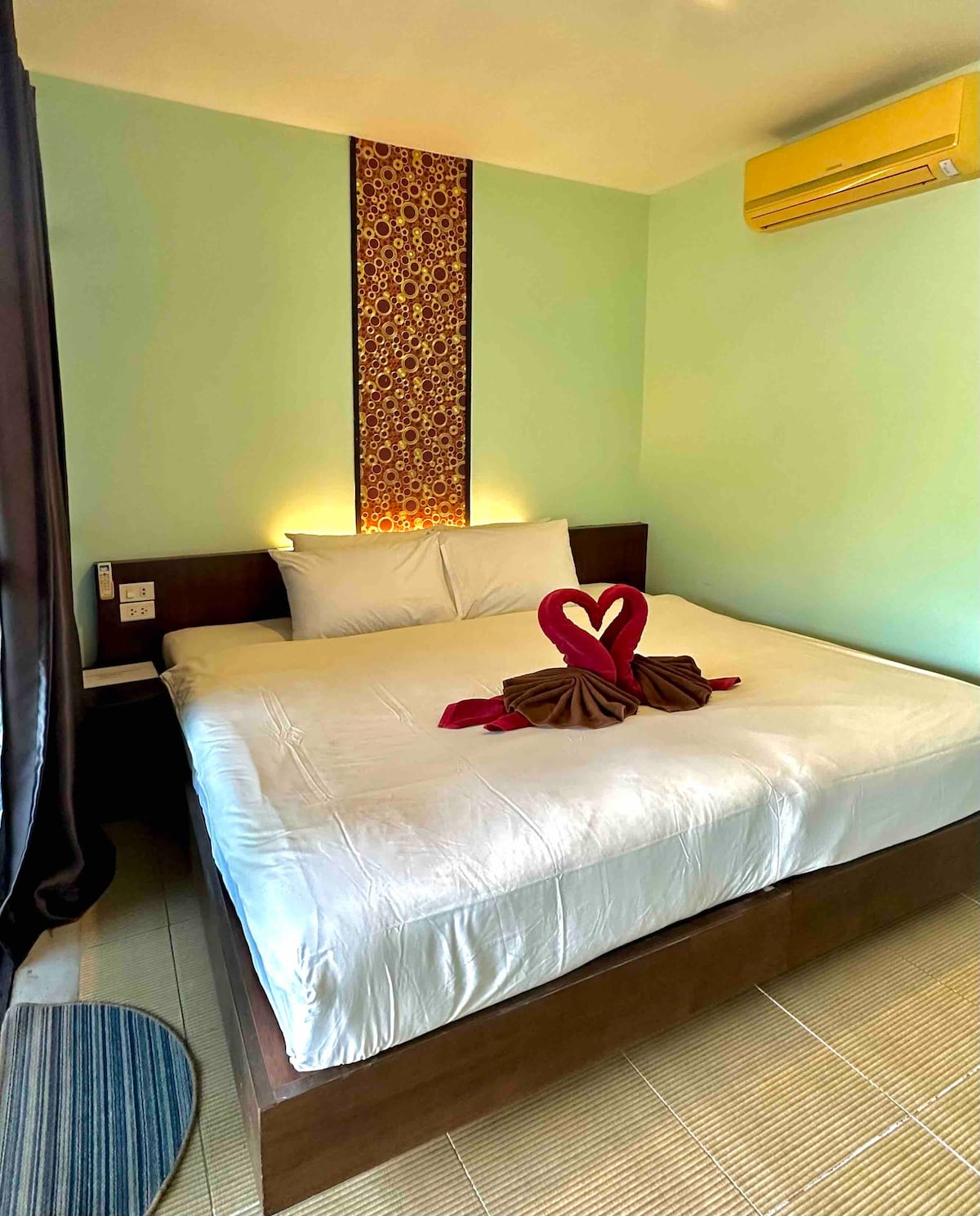 皮皮岛（ Koh Phi ）美妙的双人床平房