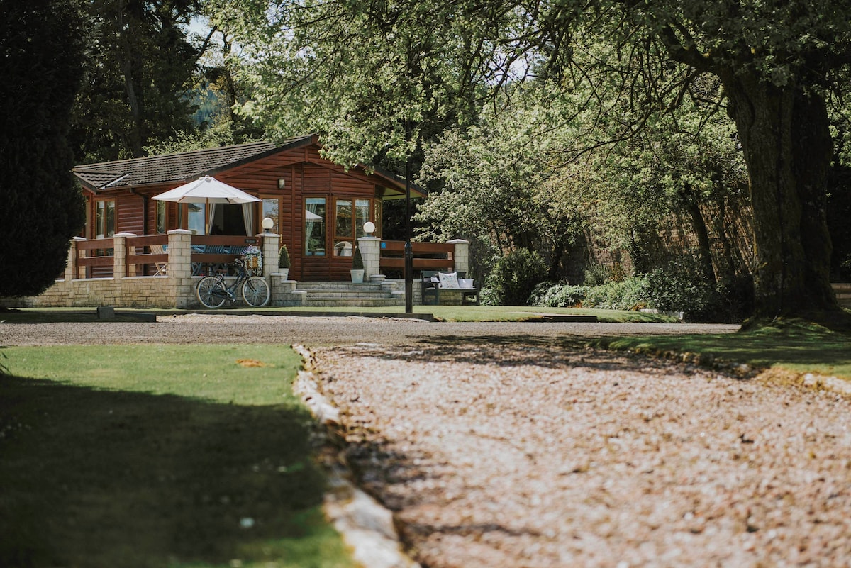 Walled Garden Lodges, Loch Lomond - Willow Lodge