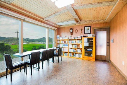 「团体住宿」Naju Jungheung Gold Spa ， Hwasun CC附近的私人膳宿公寓「森林下的主屋」