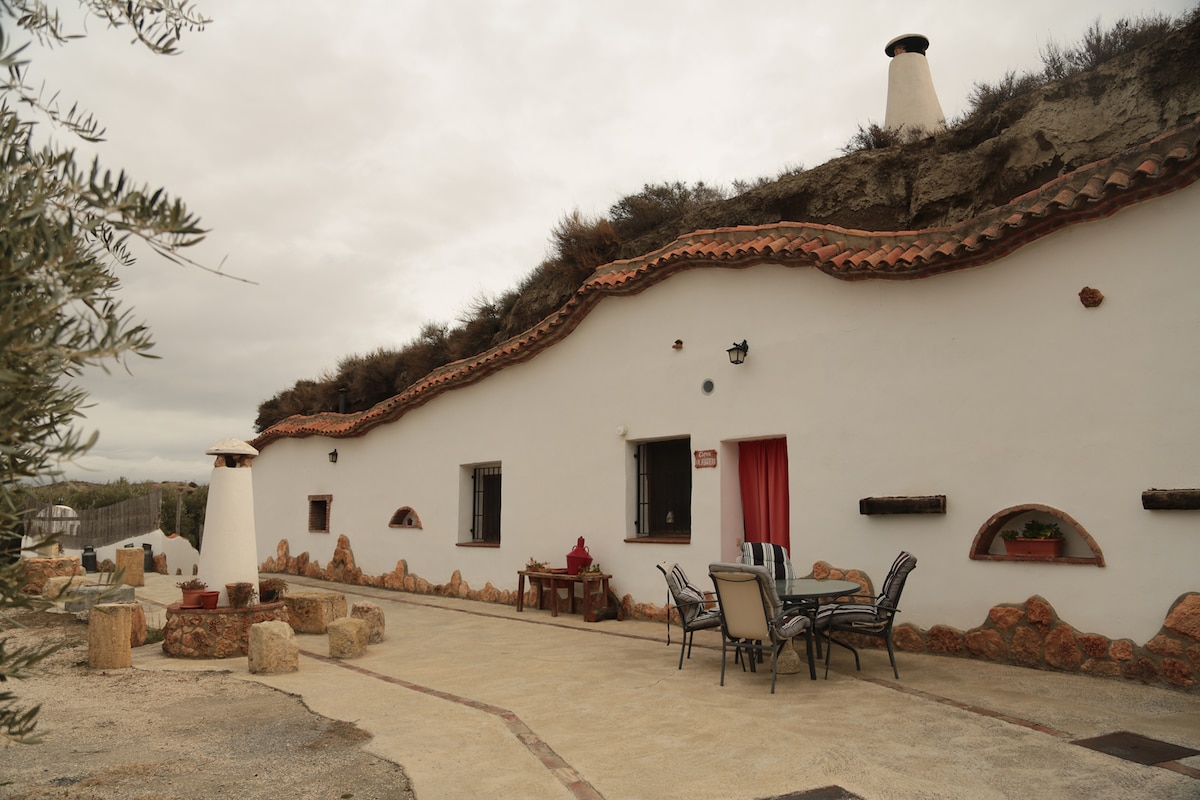 Cueva la Higuera