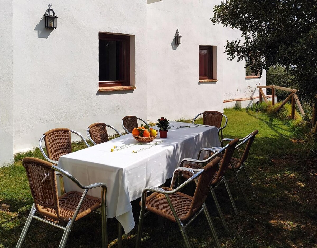 CENTRO DE NATURALEZA CAÑADA VERDE - Habitación Familiar con acceso a jardín