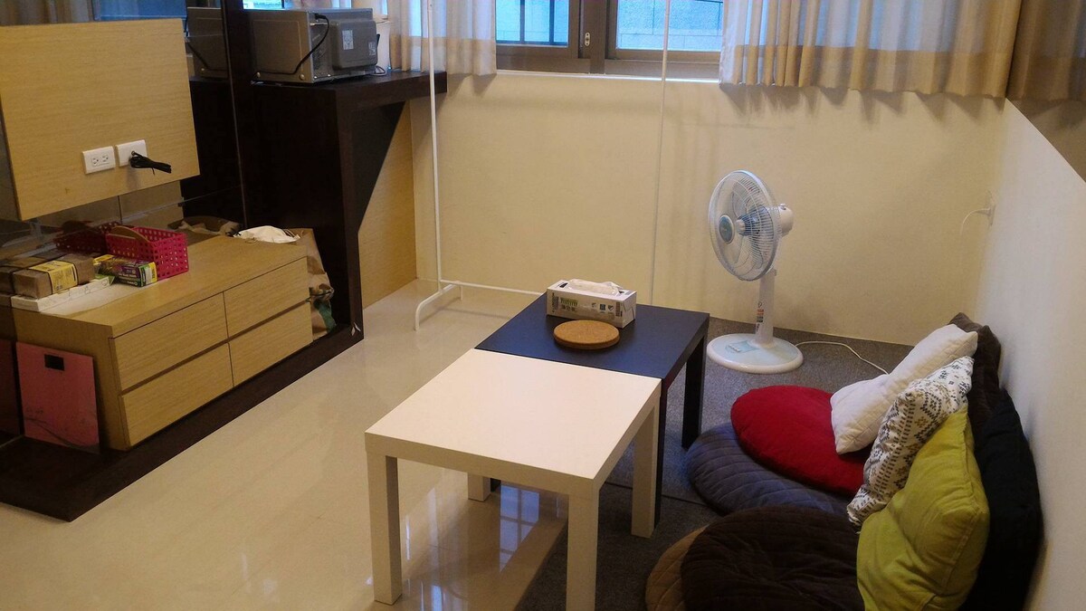 Dingxi area with easy going flatmates