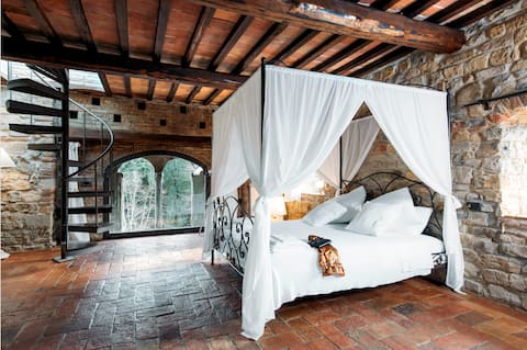 B&B Torre di Badia-Room 5 "Galileo Galilei"