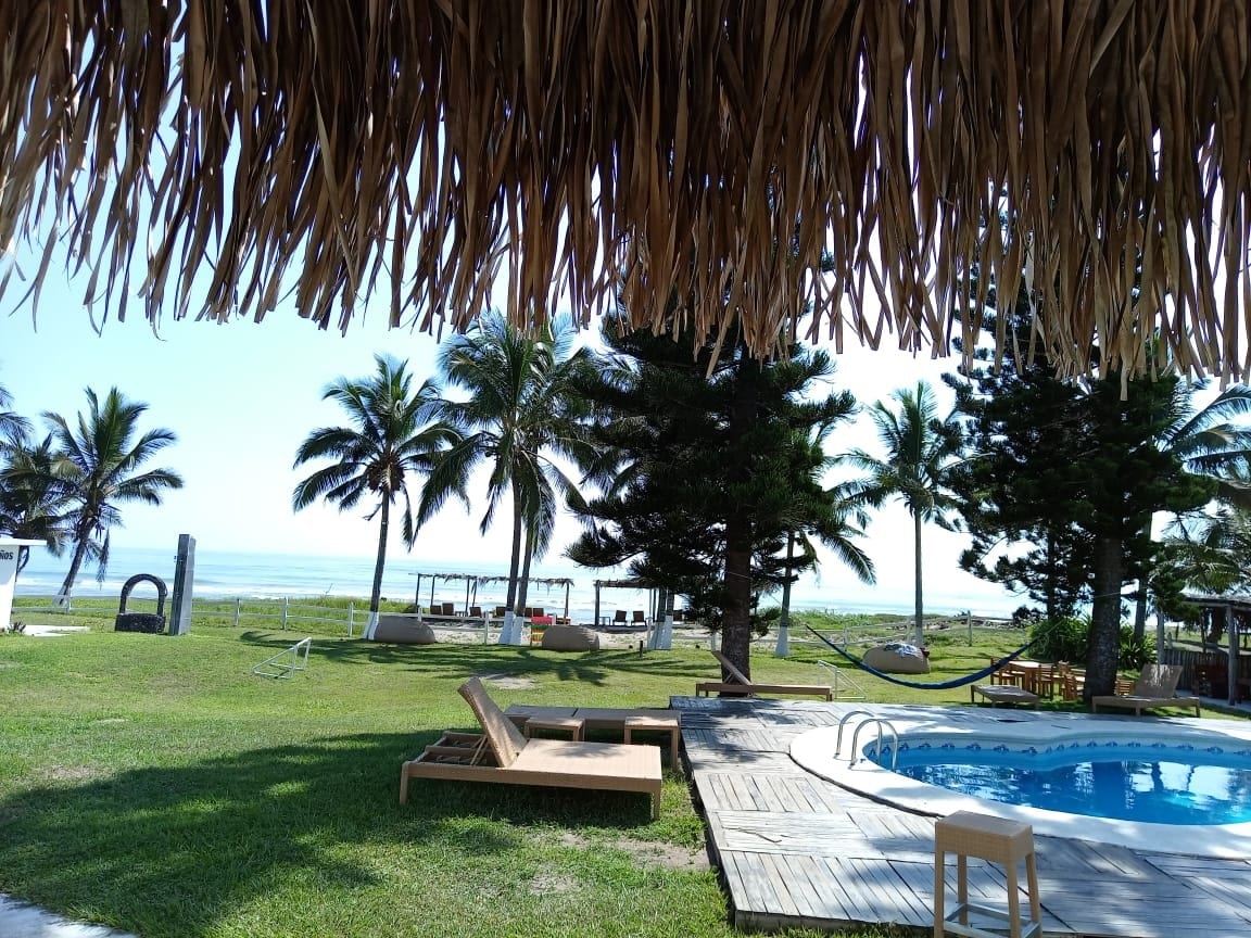 Villa ricarda a pie de playa costa esmeralda