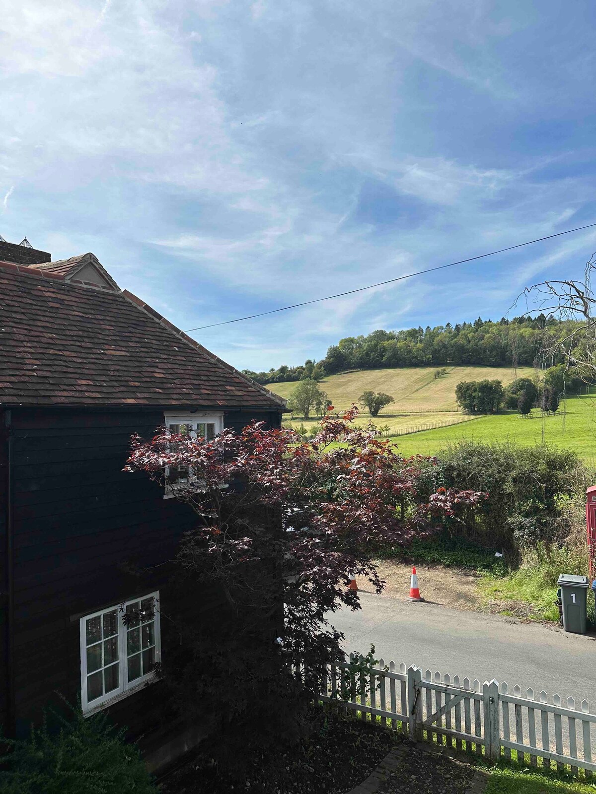 Gorgeous Cottage in Skirmett with Parking