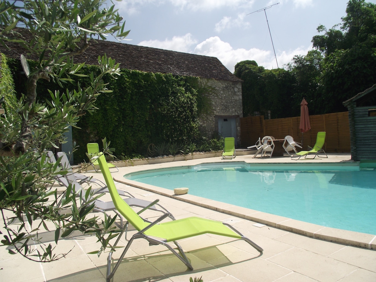 Maison périgourdine avec piscine 8 à 12 personnes