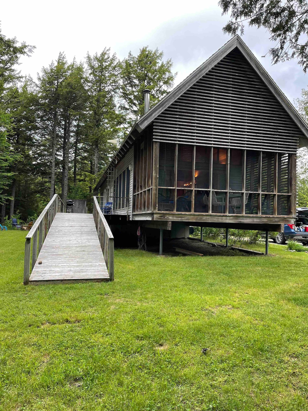 Lake-front cabin on Abrams Pond