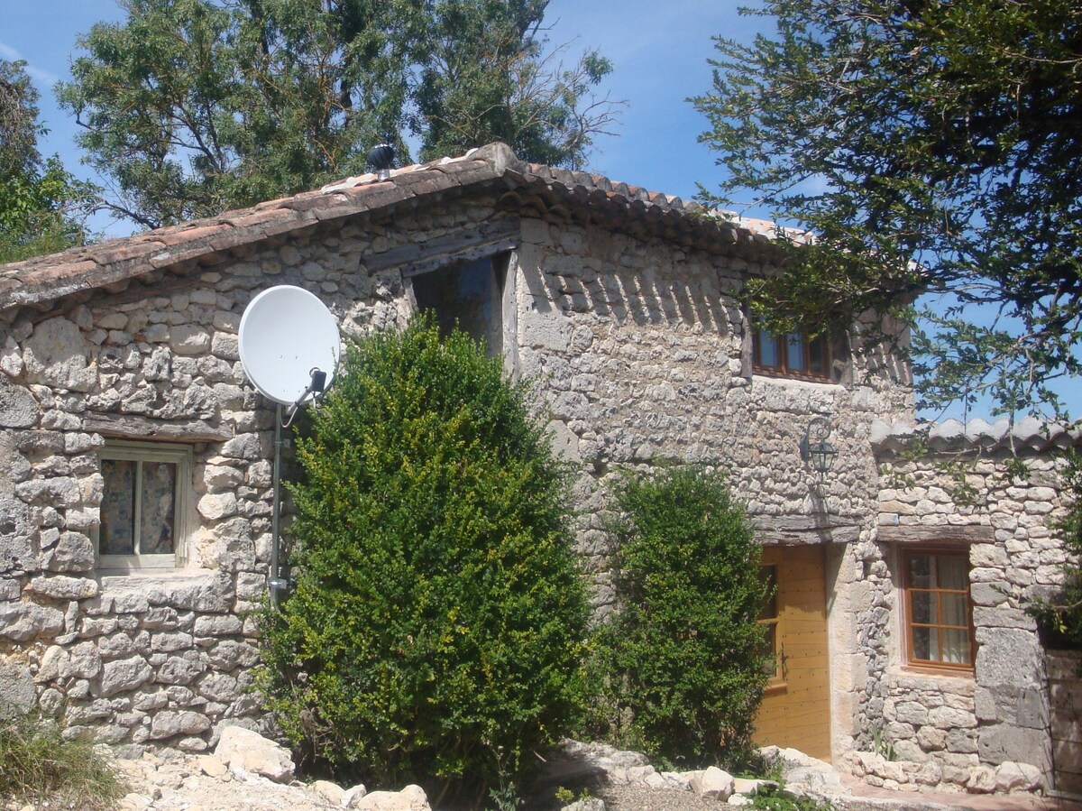 A charming Quercy stone cottage with private pool.