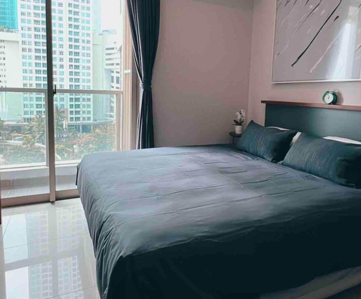 位于Taman Anggrek Residences的舒适单间公寓