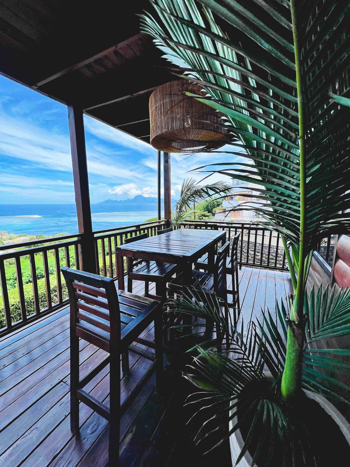 Superbe appartement vue lagon et Moorea a Punaauia